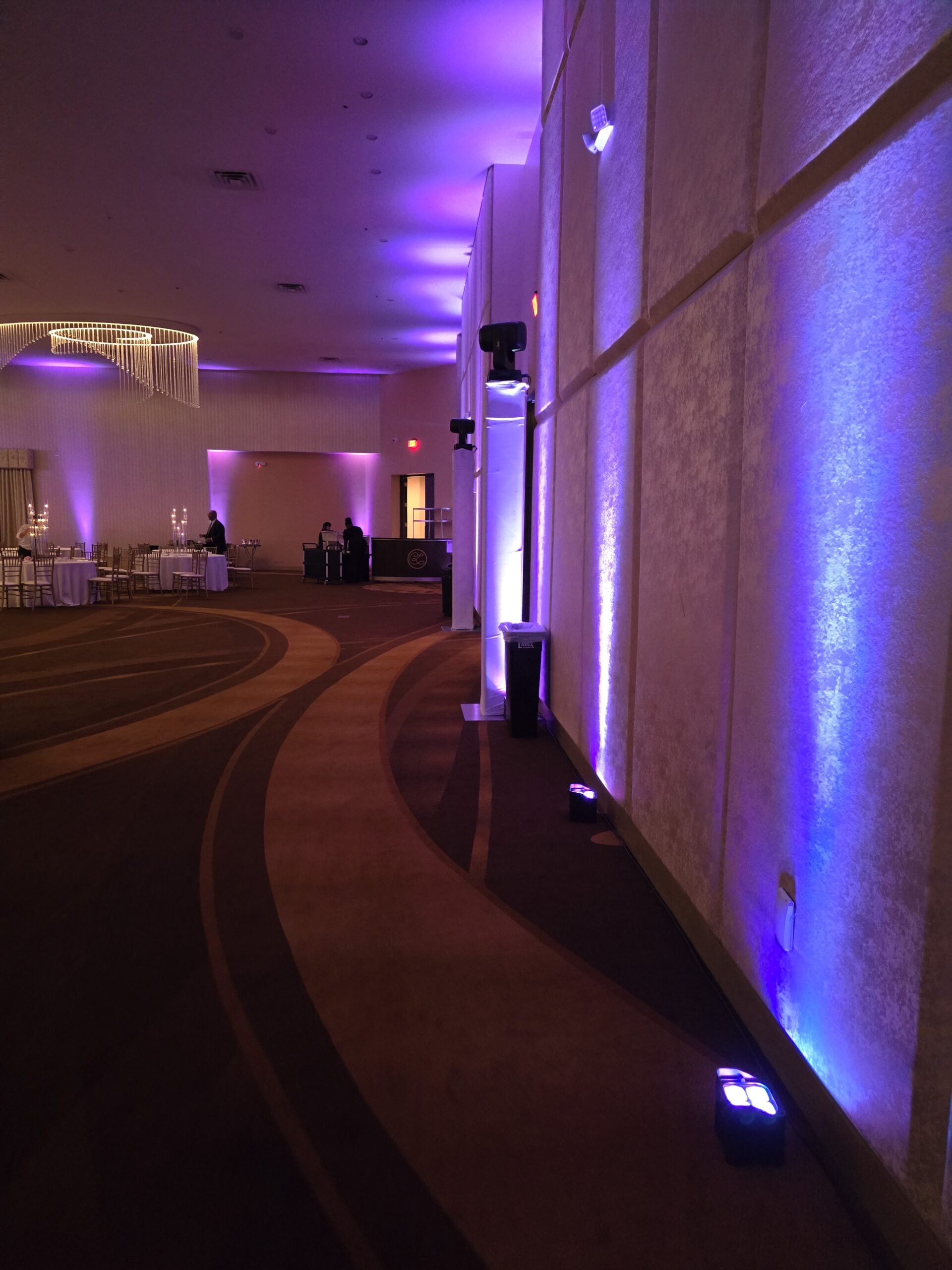 Wireless uplighting rental setup for an event